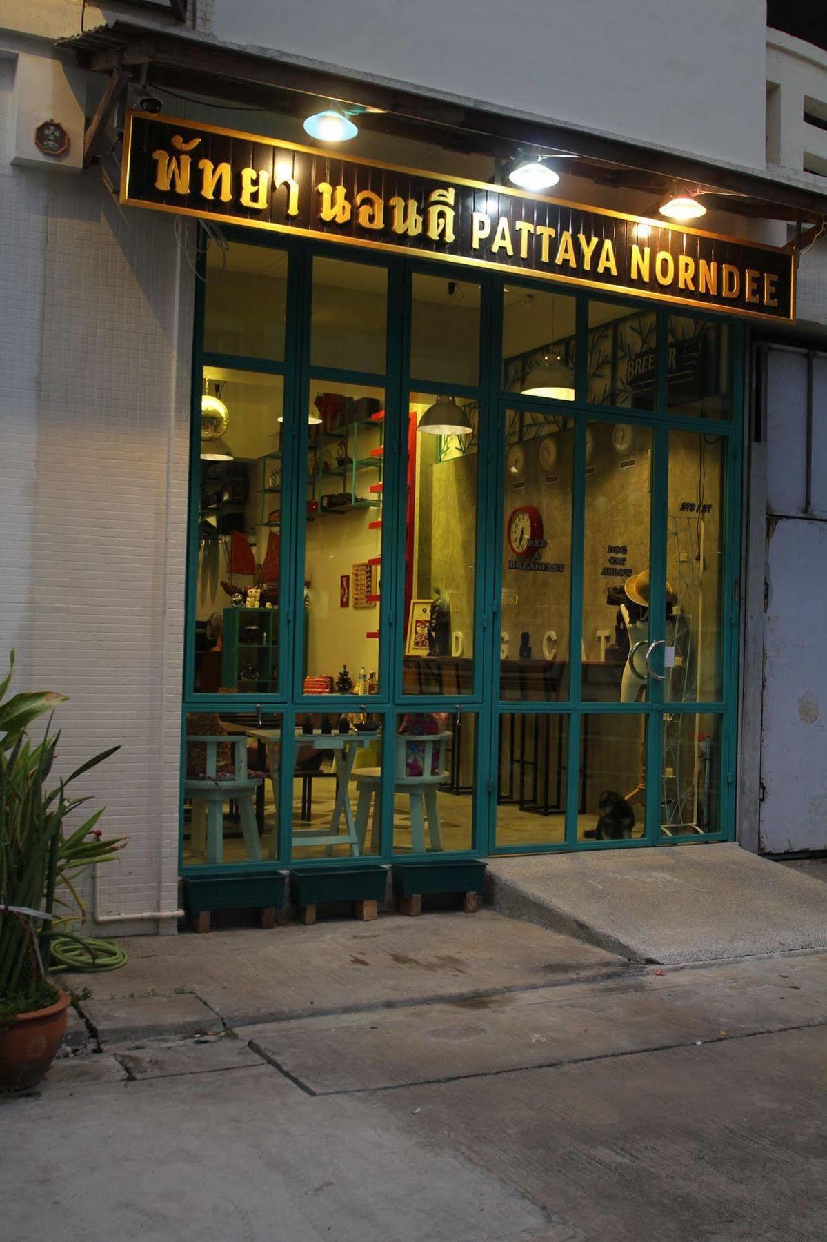 Pattaya Norndee Bed & Breakfast Bagian luar foto